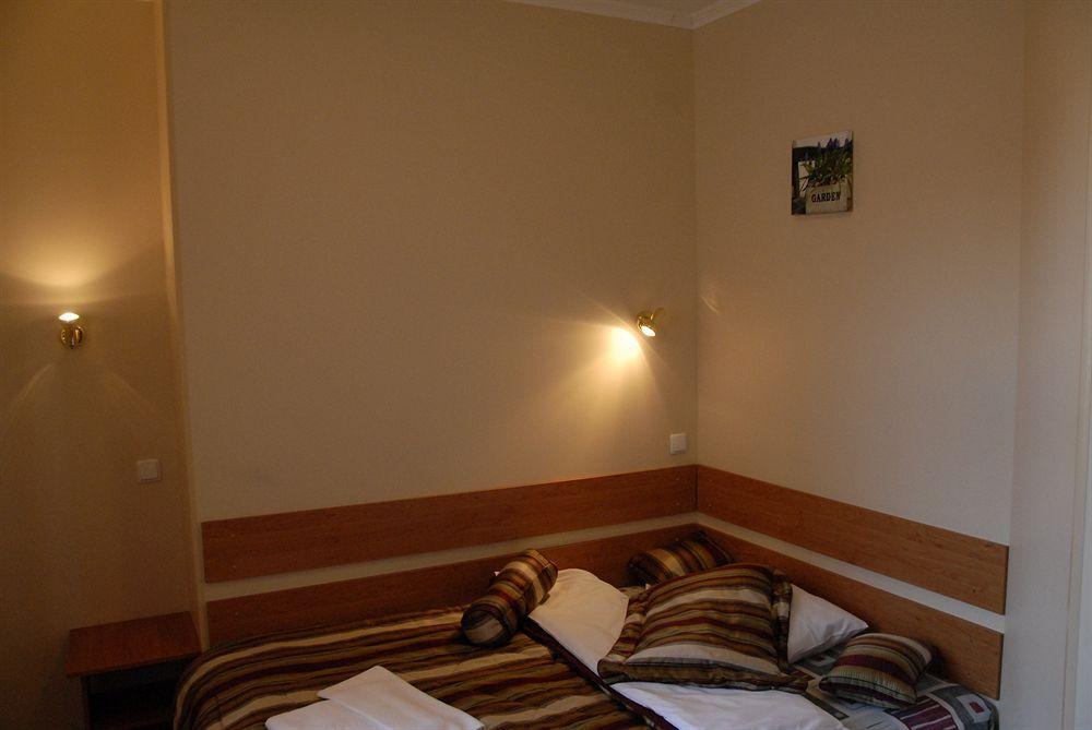 Knights Court Hotel Riga Luaran gambar