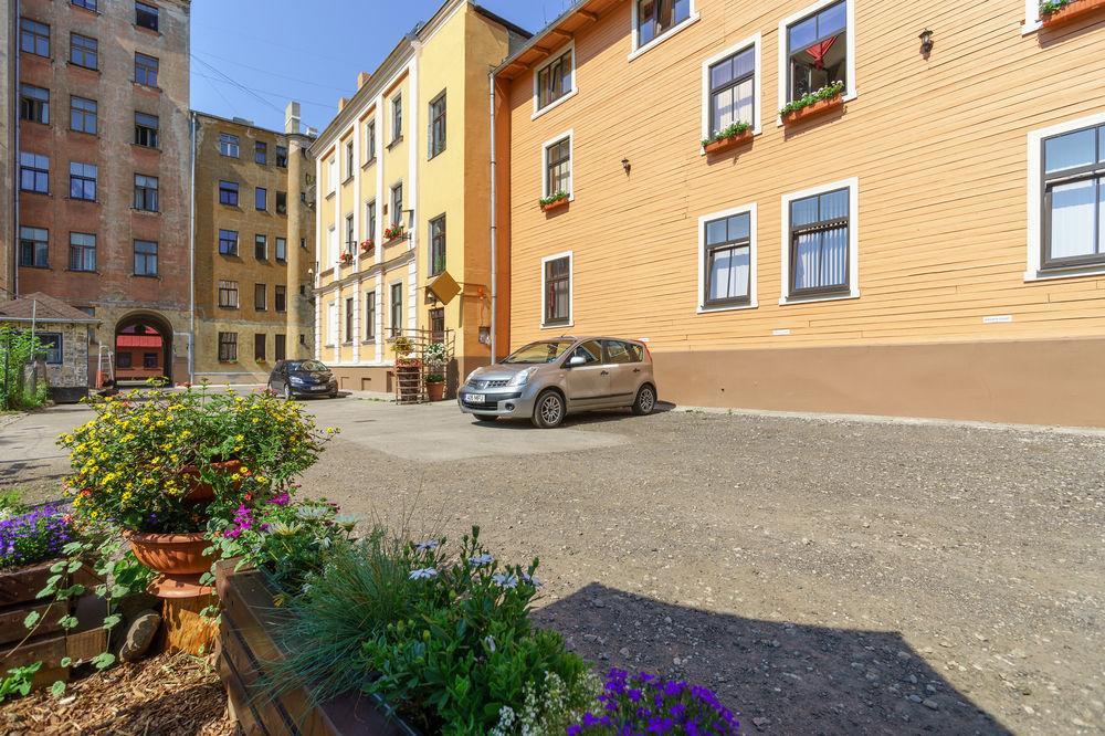 Knights Court Hotel Riga Luaran gambar