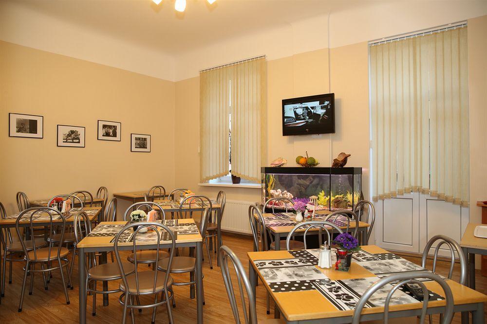 Knights Court Hotel Riga Luaran gambar