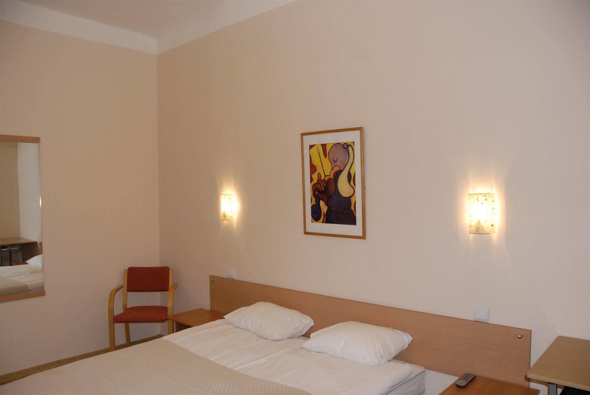 Knights Court Hotel Riga Luaran gambar