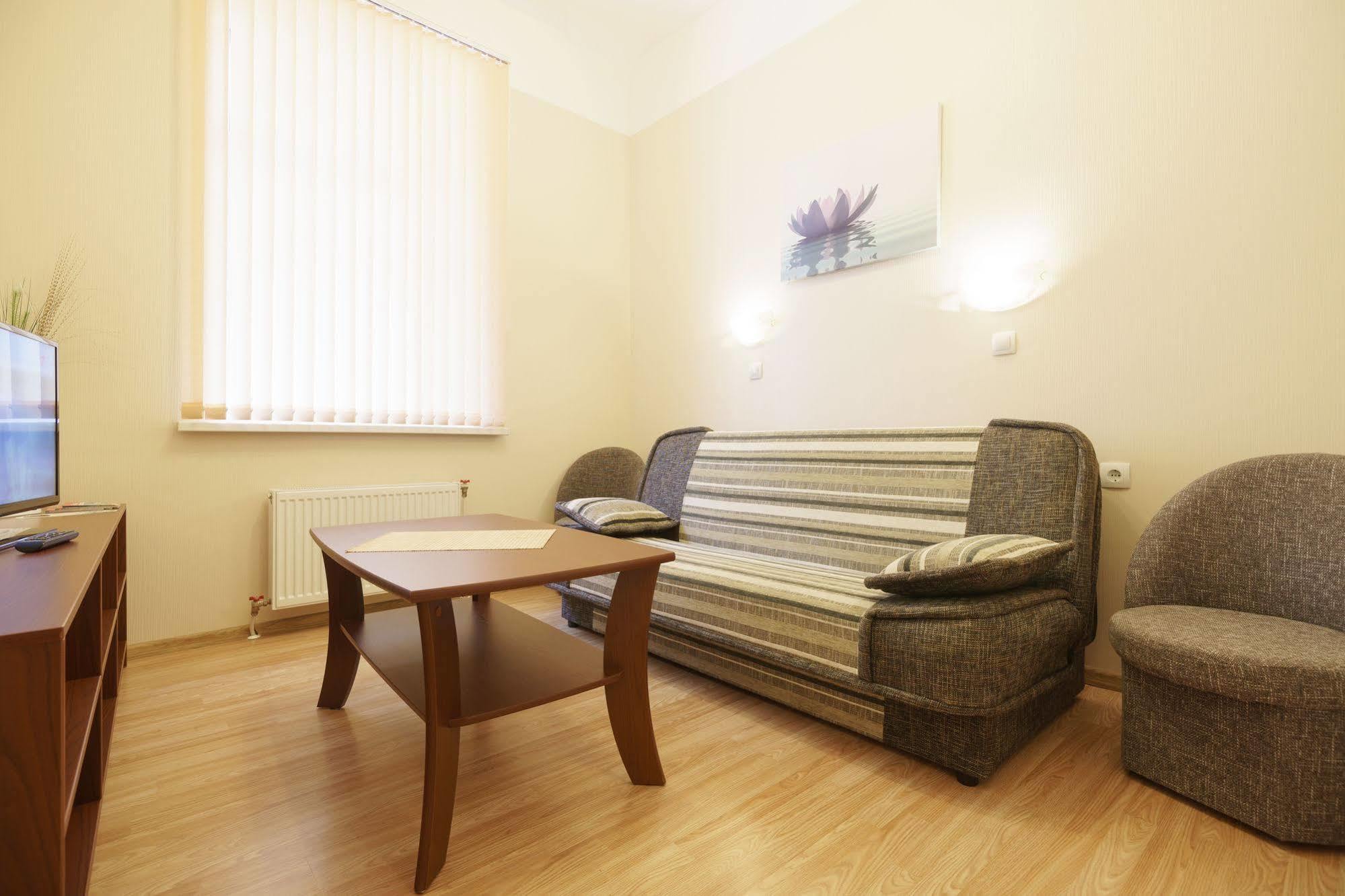 Knights Court Hotel Riga Luaran gambar