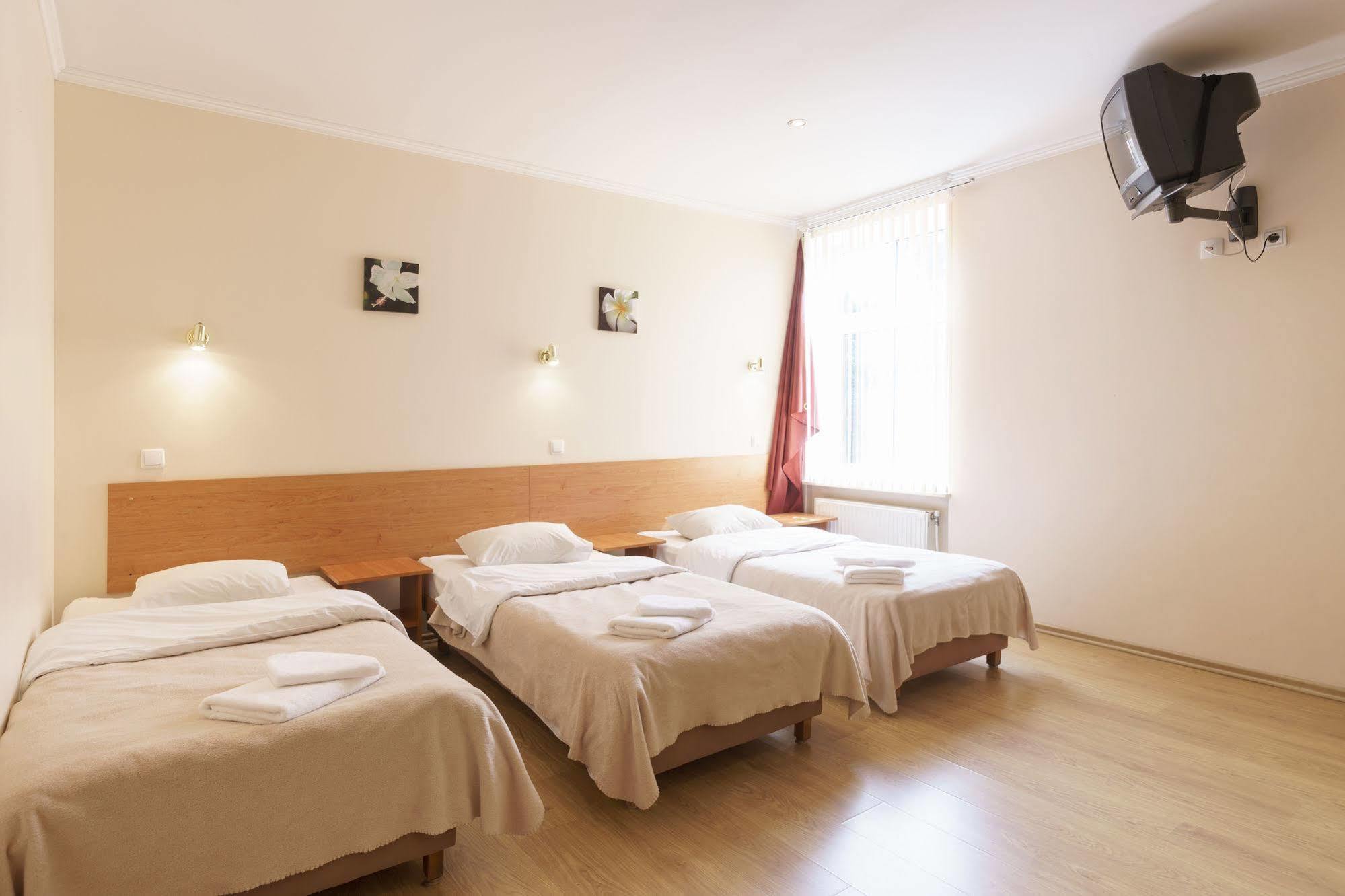 Knights Court Hotel Riga Luaran gambar