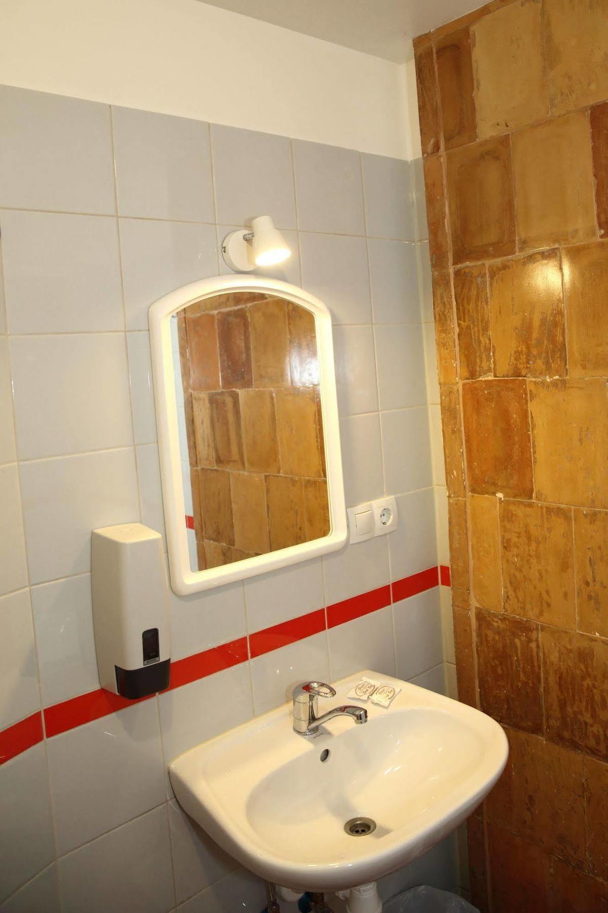 Knights Court Hotel Riga Luaran gambar