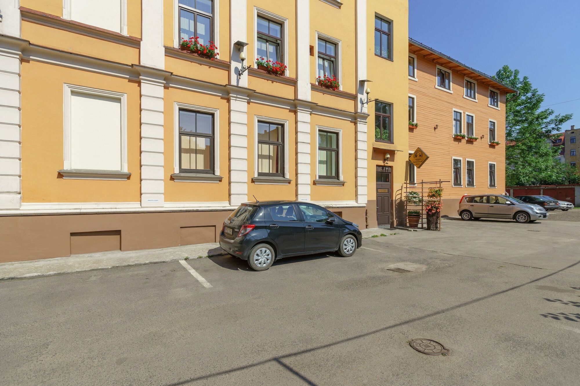 Knights Court Hotel Riga Luaran gambar